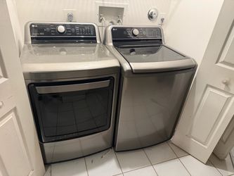 LG Washer & Dryer Set ($500)
