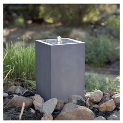 Outdoor Garden Water Fountain NEW