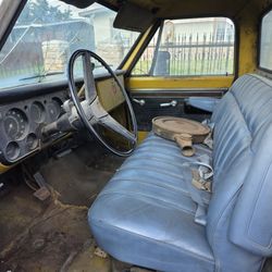 71 C10 Custom 350 5 Lug Not Running Bad Coil I Have New One