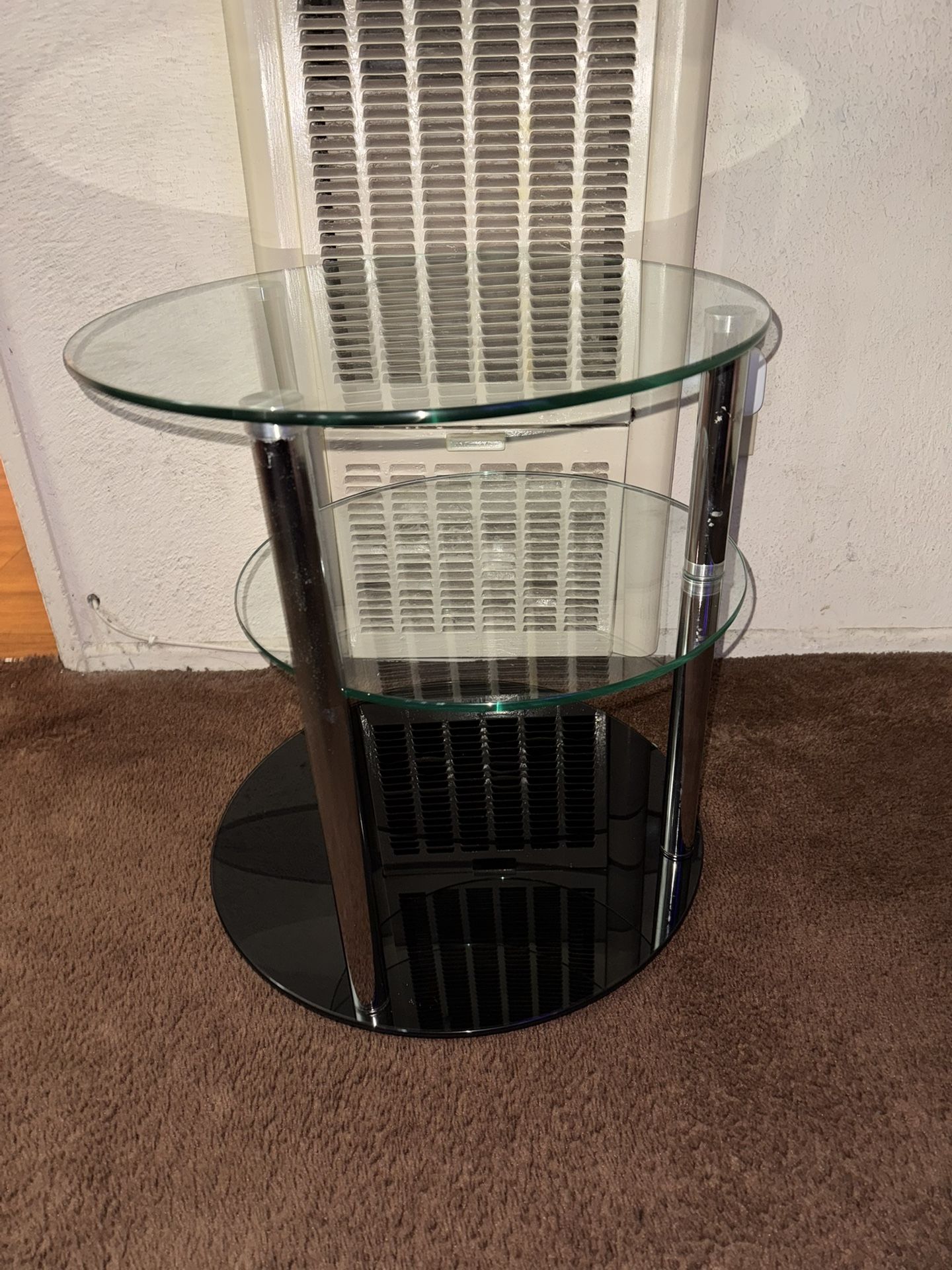 Bonita Mesa  Pequeña  (End Table )