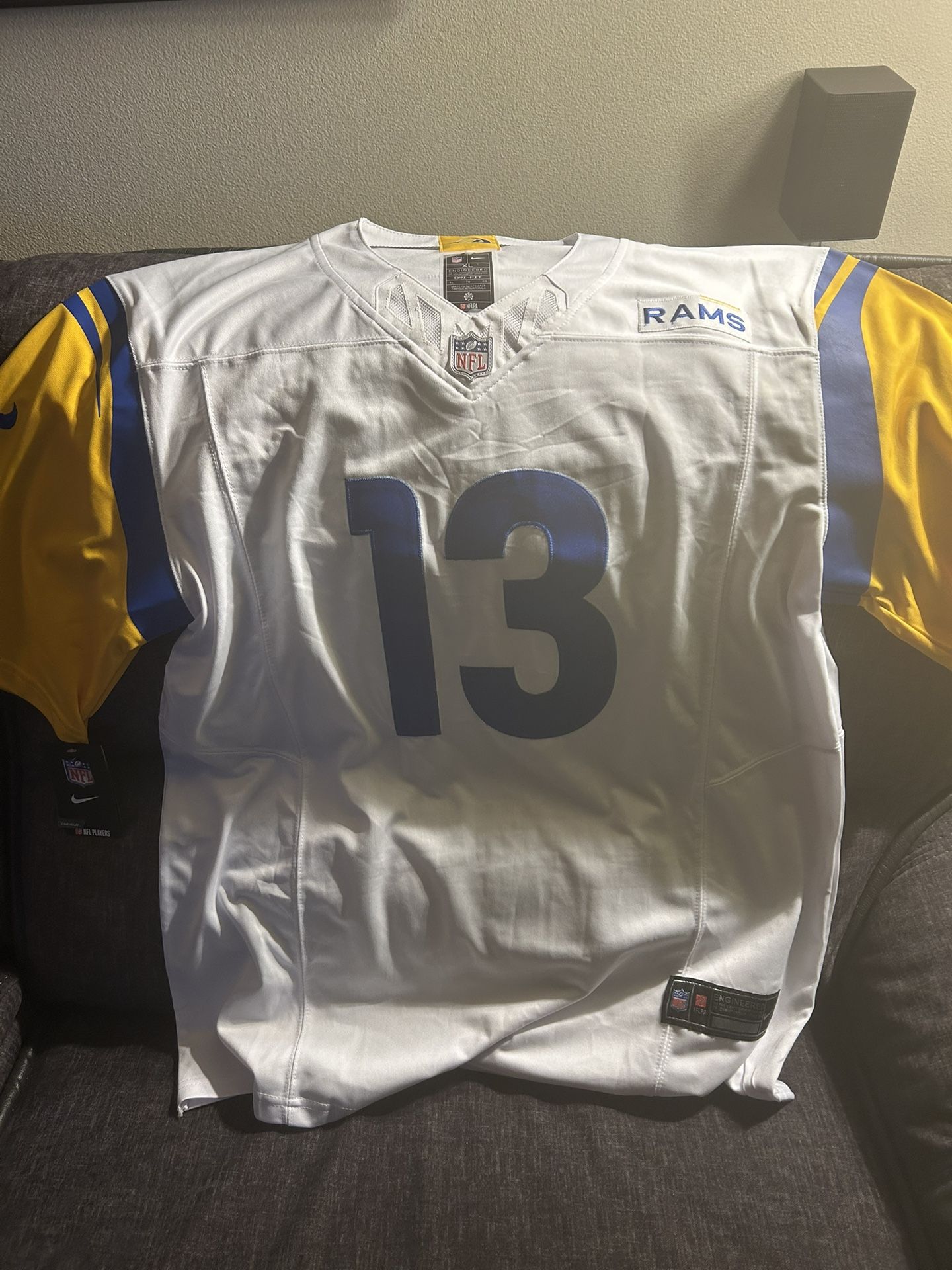 LA Rams Kurt Warner Jersey (new)