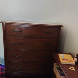 Bedroom Furniture Set 