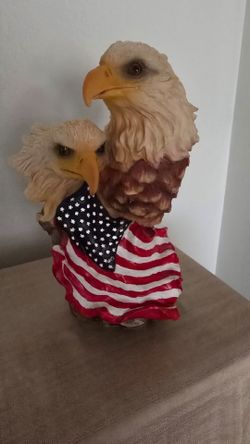 Eagle figurine