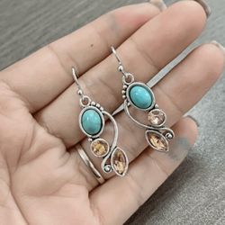Women’s Vintage Dangle Earrings – Moonstone Flower Design with Multicolor Faux Gemstones