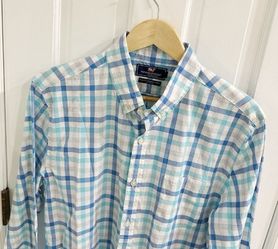 Men’s Vineyard Vines Shirt - Sz. Medium