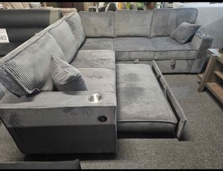 New Sectional Sleeper Sofa Couch with USB and Cup Holders! Free Delivery 🚚!