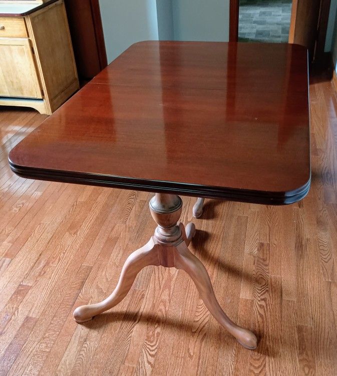 Vintage Dining Room Table - Moving, Great Deal!!!