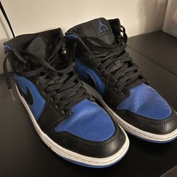 Air Jordan 1 Mid “Royal Black/Blue