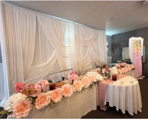 24 Table runners $30