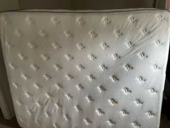 Cal king bed with bed frame