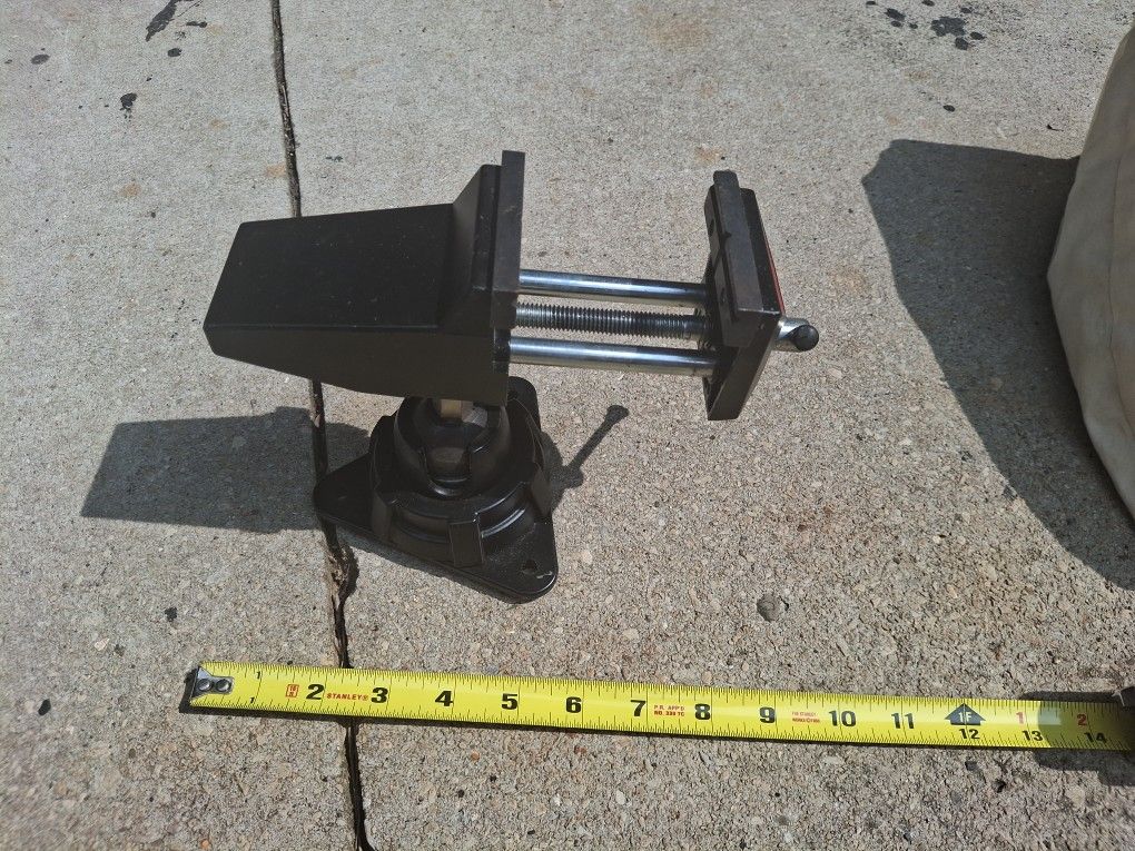 Vintage Dremel D-Vise w/Cushioned 5 inch Jaws opening Bench Hobby