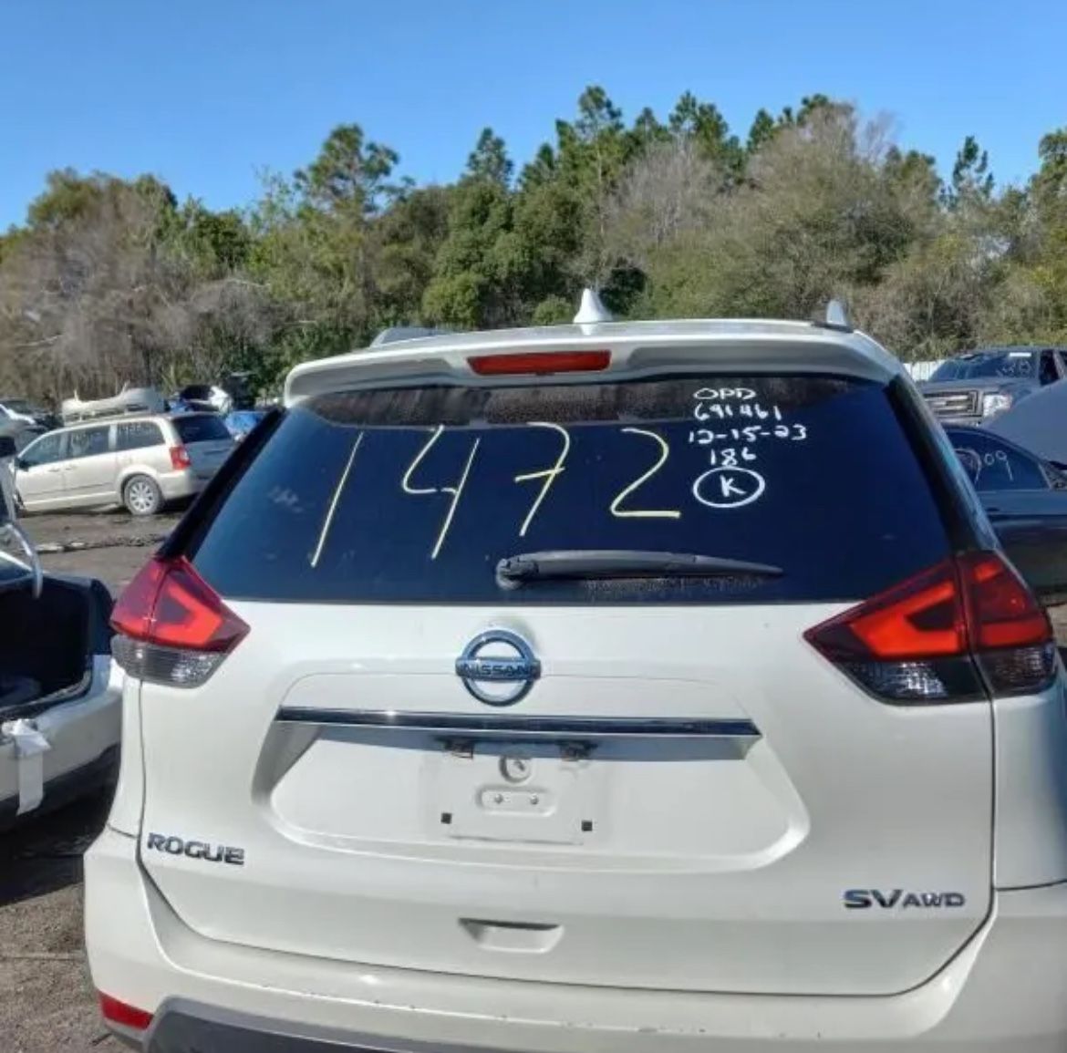 Trunk/Hatch/Tailgate/Liftgate Fits 17 ROGUE, OEM White Qab