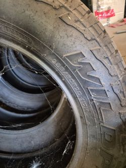 New Truck Tires 265/60R20