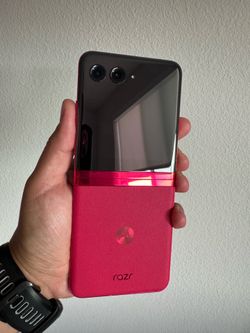Motorola Razr+ 2024 – 256GB – Red