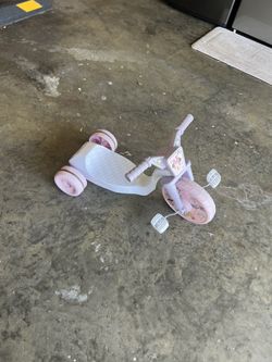 Toddler Tricycle (Minnie Mouse)
