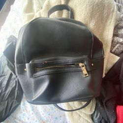 Black Lessun London Leather Backpack 