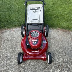 Craftsman 6.5 Gas Powered Push Lawn Mower 