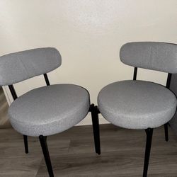 Set Of 4 dining chairs