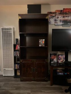 Matching cabinets (set of two).
