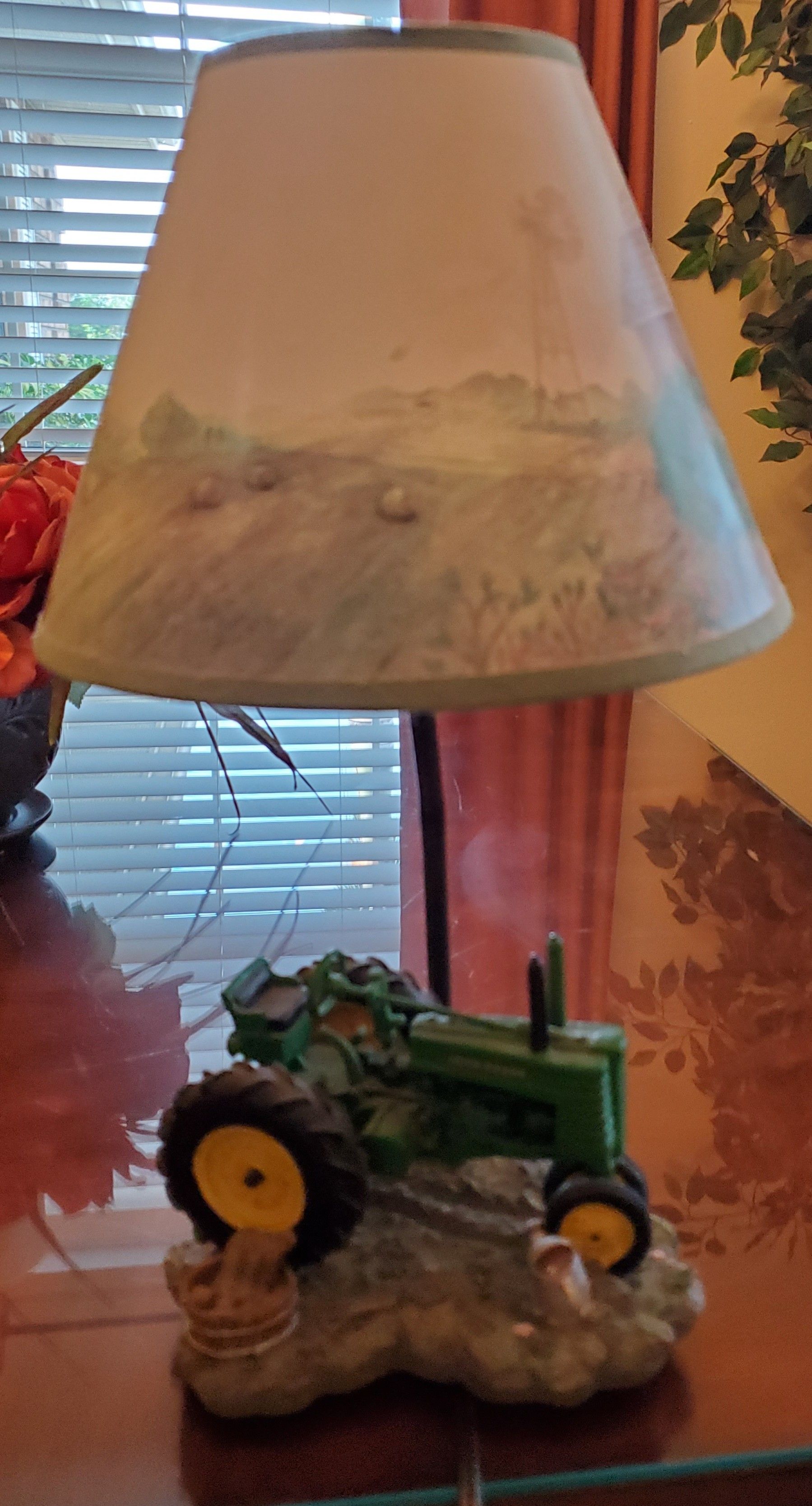 JOHN DEERE TRACTOR LAMP