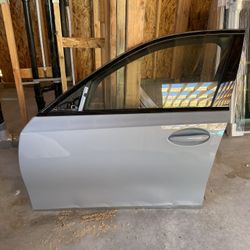 Bmw 330i 2026 Front Left Door Gray