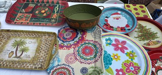 Trays lot
