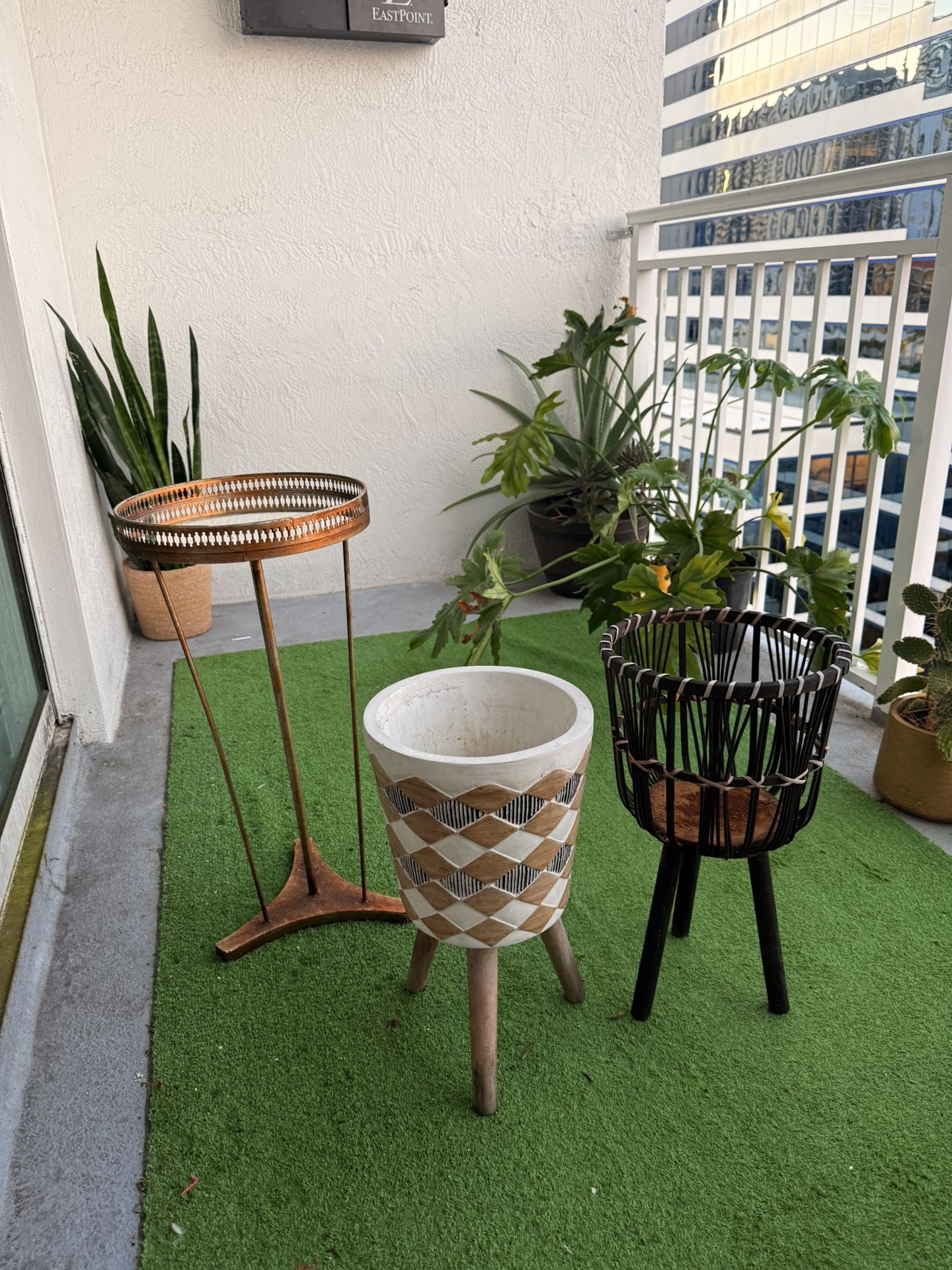 Plant Stand / Holder