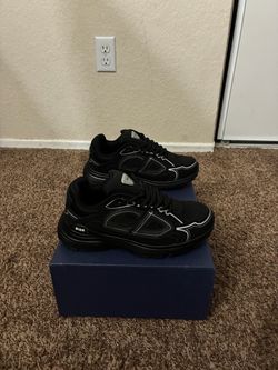 Christian Dior B30