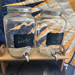 Drink Dispensers For Hosting 