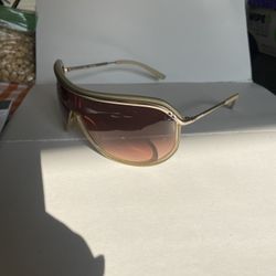 Unisex Vintage Gold shield Style sunglasses By Guess! 