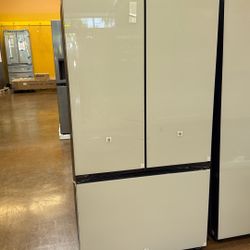 Samsung Bespoke 30 cu ft refrigerator 