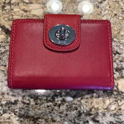 Coach Medium Corner Zip Wallet