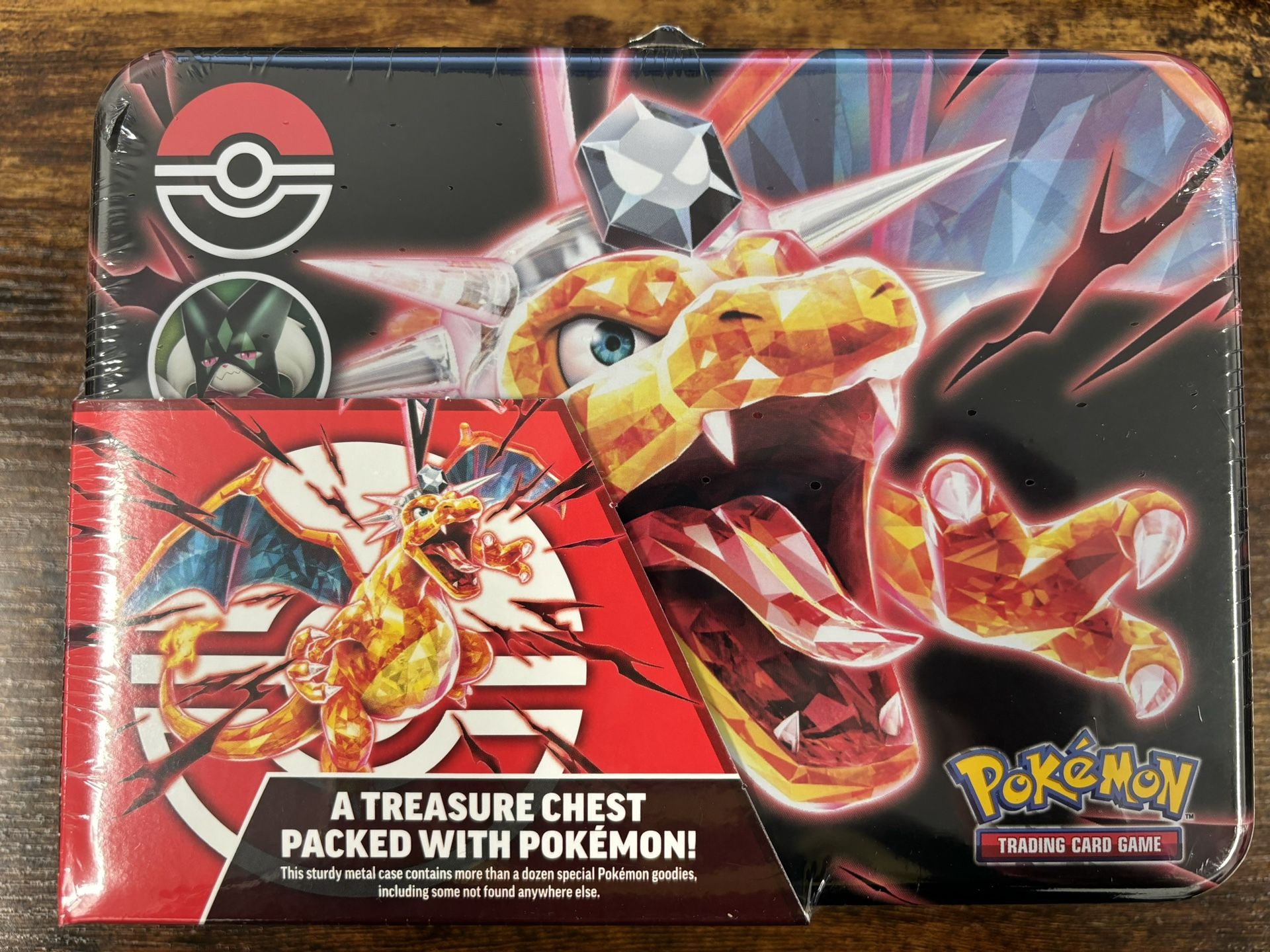 Pokémon TCG Charizard Collector Chest
