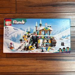 Lego Holiday Ski Slope and Cafe