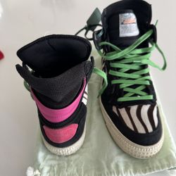 Off-White Black / Zebra Off Court 3.0