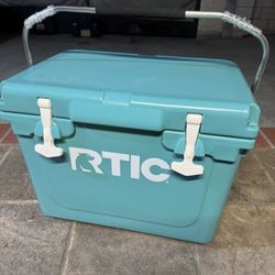 Rtic 20 Cooler