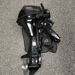 9.9 Outboard Motor. LOW HOURS AND GREAT CONDITION