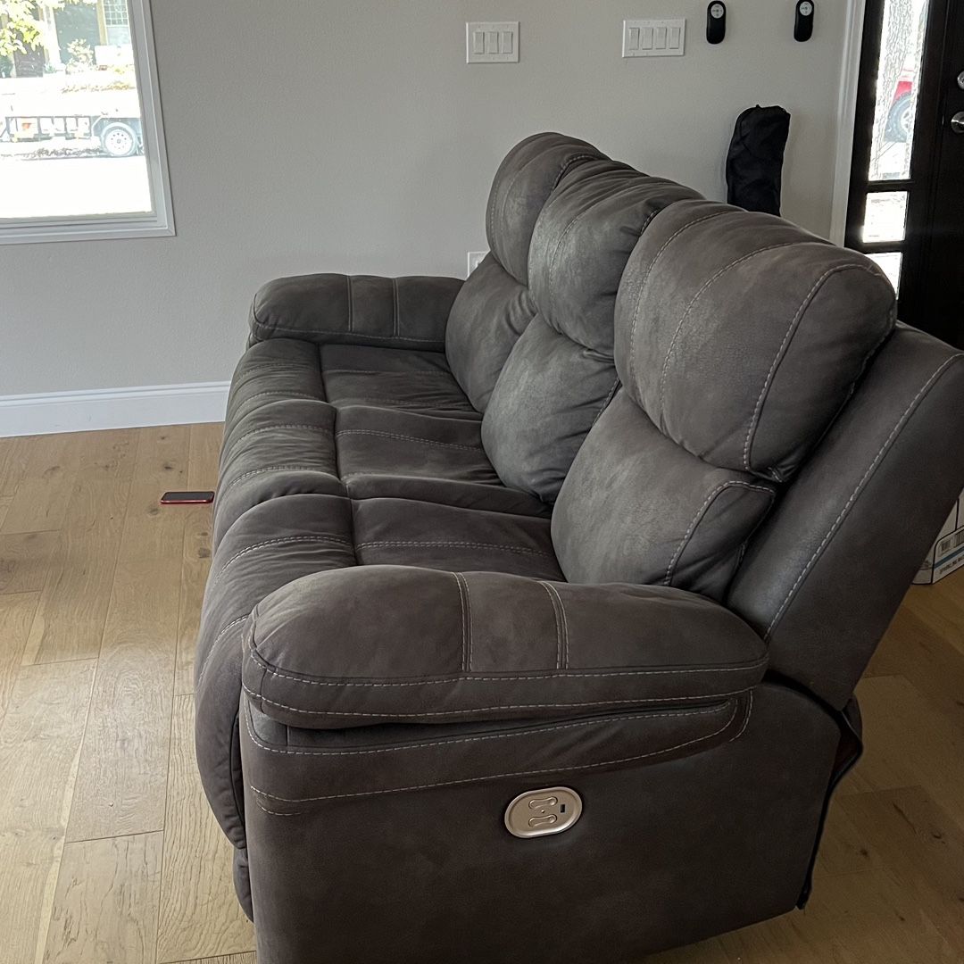 Sofa And Love Seat Recliners 