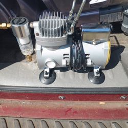 VERY NICE SPARMAX PAINT GUN 