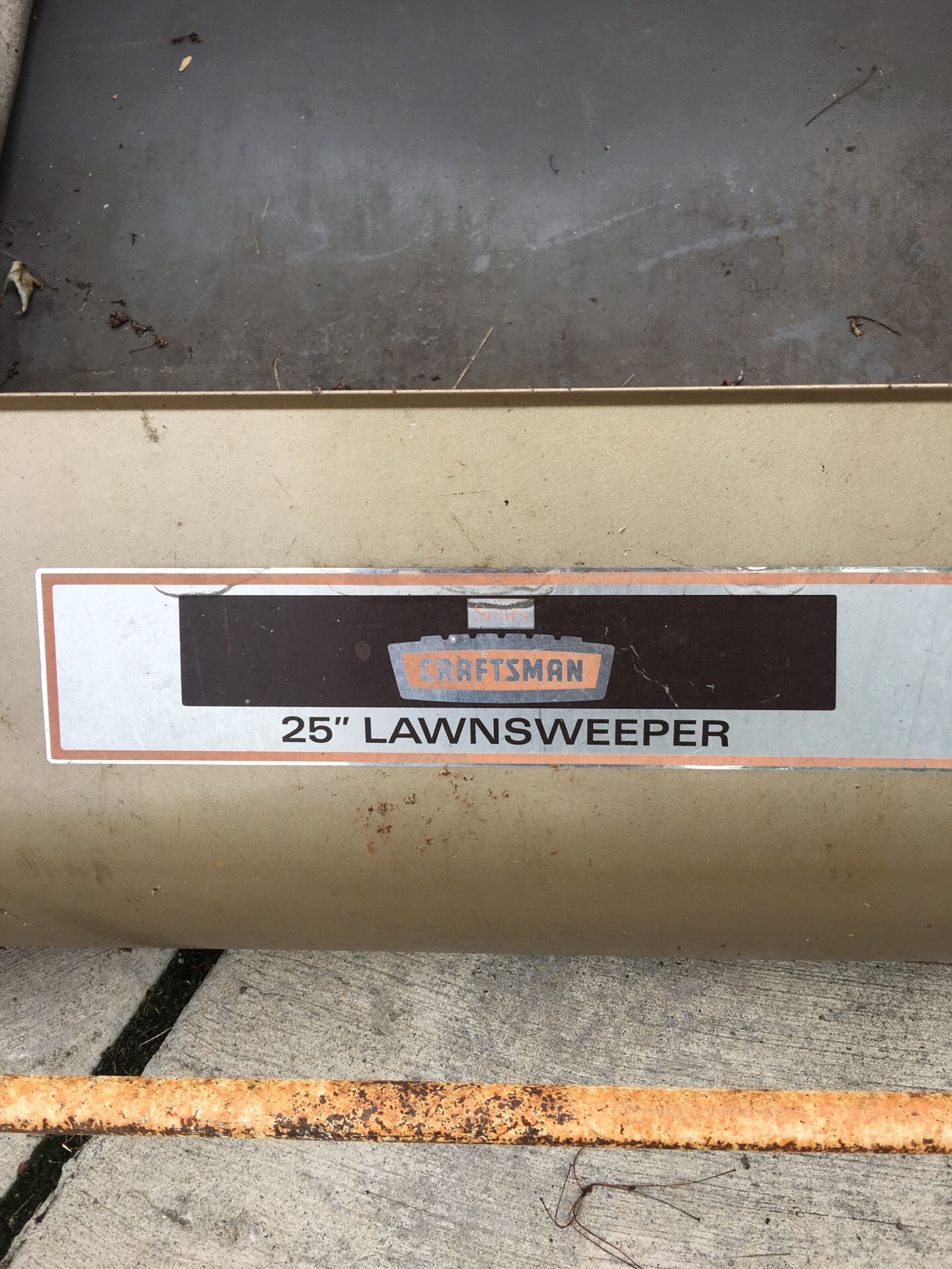 Lawn sweeper