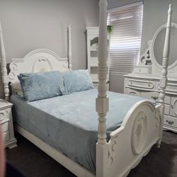 Full Bedroom Set 4 Pieces And Mattress Included