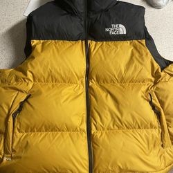 Mens North face Xxl Vest Yellow Black