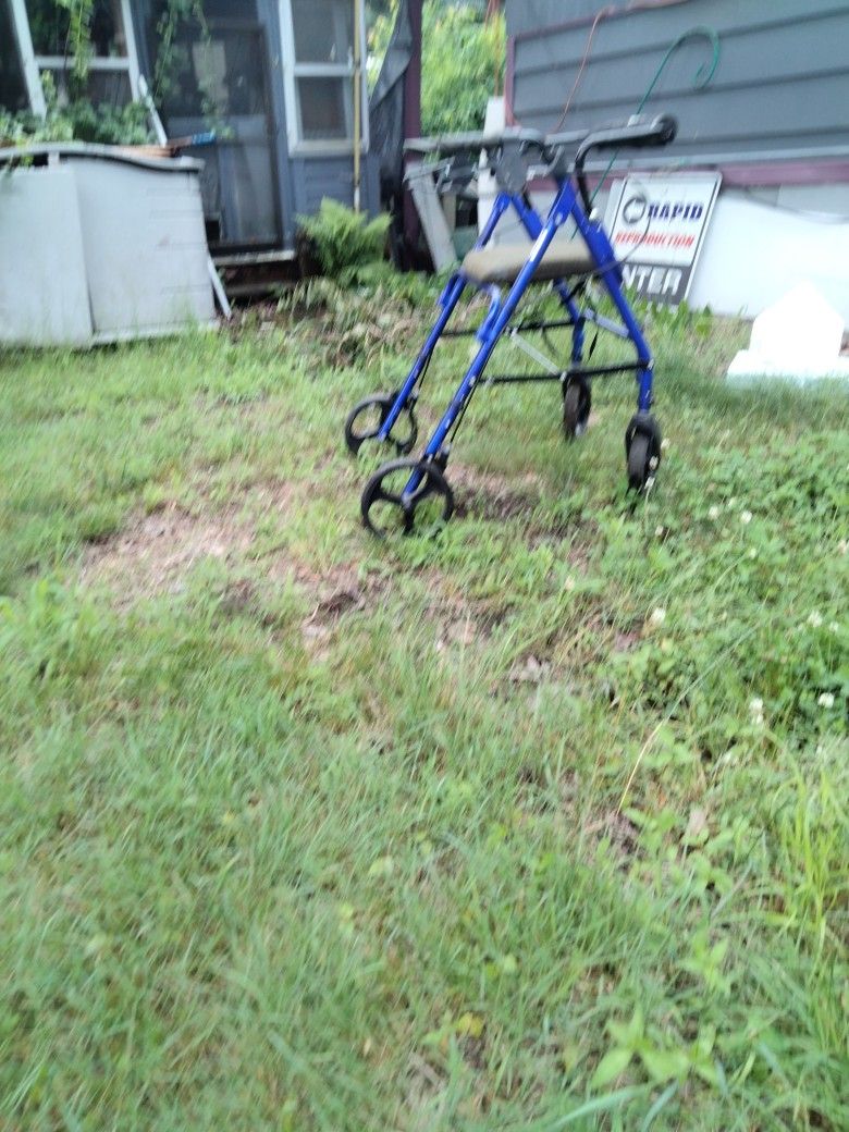 Walkerwood Basket And Brakes 40 Bucks Needs To Be Cleaned