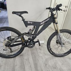 Downhill Mountain Bike Excellent Shape