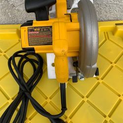 Dewalt Circular Corded Saw Brand New 