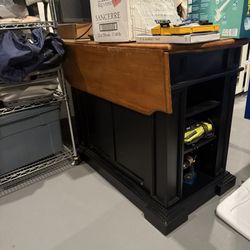 Kitchen Island 