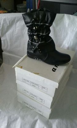Kids boots