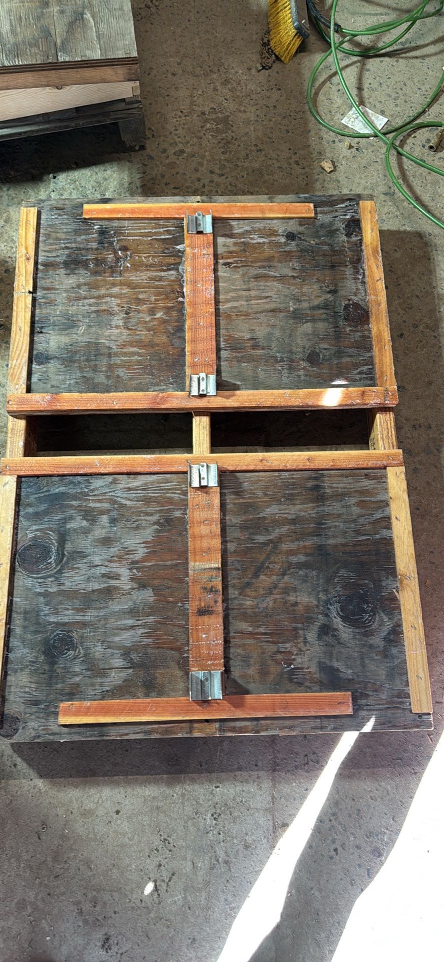 Beehive Equipment