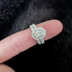 Wedding/Engagement Ring Set. 