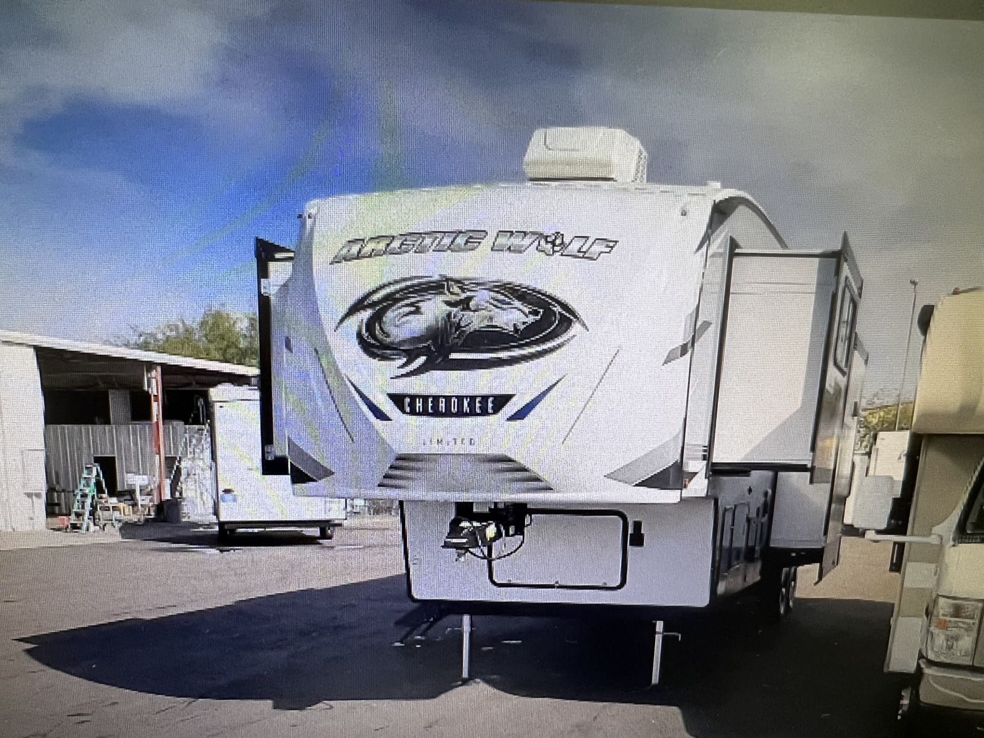 NEW 2022 ARTIC WOLF 3990